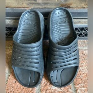 Hoka One One Ora Recovery Slide Women’s SZ 9 Black